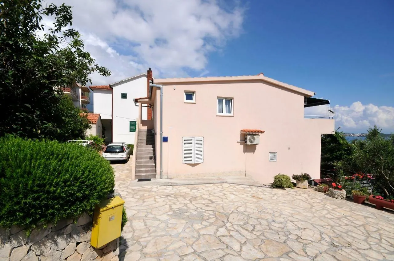 Apartment Sandra Trogir