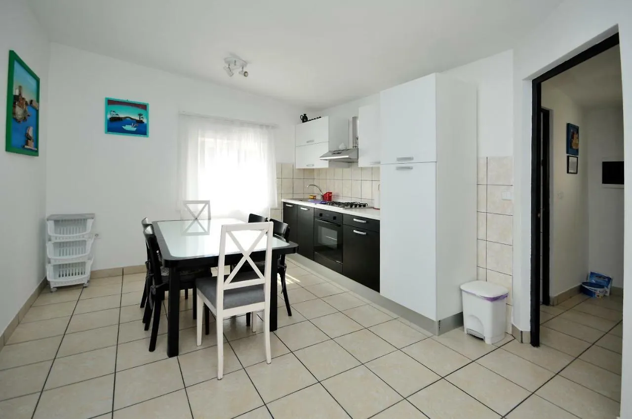 Apartment Sandra Trogir